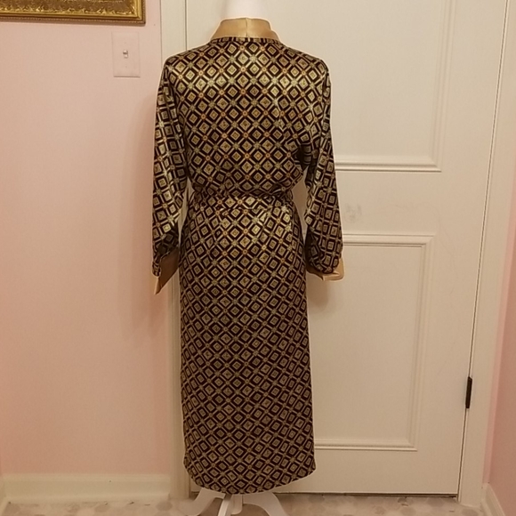 VICTORIA'S SECRET gold/navy print robe - Picture 4 of 7